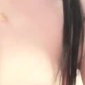 樣子有點混血的《性感誘惑女王》下午路邊綠化帶搭訕個帥哥到酒店開房啪啪啪口爆吞精