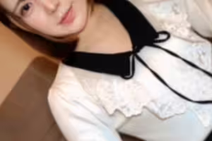 FC2PPV 4846638 【無】真っ白な色白美肌ボディーの清楚系！形と色が素晴らしく綺麗なおま〇こ披露！おとなしそうに見えてエッチなことは大好き美女！ゴックン中だし　※特典高画質