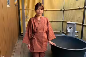FC2-PPV 4987537 【無】旅館的女服務生。白皙瘦長的清純美人。誘惑客人的身材絕佳淫亂女人。【海外版】附贈特典 | FC2電子市場