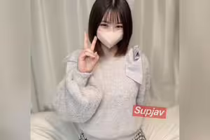 FC2PPV 4904928 毛あり好き必見！【無】有名歌手ア〇ナに似た美女はシャイで汗っかき。毛ありマンコ、ぷりケツを楽しんだ後はオナホにして遊んであげた。※特典あり