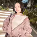 [FHD] SIRO-5513 『見られてるって思うだけで濡れる。撮られるほどに体が反応する 22歳、いと 美容師、彼氏ナシ、恋愛より快感優先の生活 誰かに見せることで昂ぶる見せたがり体質は、パンツにシミができるほどの性欲を抱えたまま、カメラの前で解放されていく 波打つでか尻、フェラ中に自分で乳首をいじる指、腰が引けても止まらない中イキ──ハメ撮りとい...