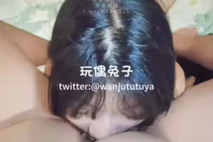 带着同学一起服侍男友-玩偶兔子