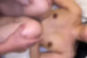 fc2-ppv 4826151 *第一次85％OFF僅限11日* [無碼] [3P] 叛逆的眼神說不要惹她，但女人的身體被玩弄了。| FC2電子市場