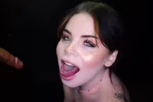 Lola Valentine – Lola Valentine’s First Gloryhole