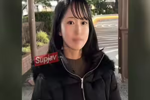 FC2PPV 4857985 [1090pt 截止至 3/24] [首次拍攝] 一位美艷動人的前寫真模特。借著拍攝的名義，我盡情欣賞了她曼妙的身材。我一邊撫摸她粉嫩的私處，一邊搖晃著她美麗的D罩杯乳房。