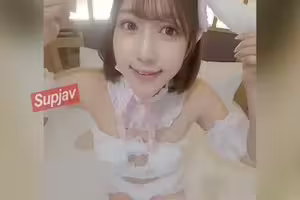 FC2PPV 4865219 [獎勵：泳裝]・【包含兔女郎性愛場景】警告：可能會讓你迷戀上她！我們把大量的精液塗滿了桃醬的身體，還有她可愛的窩！