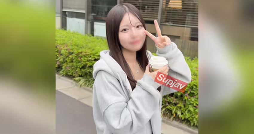 FC2PPV 4923525 【7/10迄1290pt】【初撮】152cmスタバの小麦色美乳店員さん。外人サイズ巨根に奥まで激しくガン突きされ、喉奥フェラで咥え込む。バランスの良い美ボディでザーメンを搾り取る。LIVE