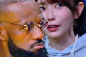 坐在LBJ後方看球！葵いぶき(葵伊吹)成了焦點後想這麼做⋯