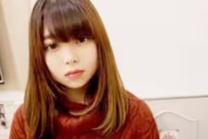 FC2-PPV-4684777 【顔出し】【無修正】Fカップ１９歳。マシュマロおっぱいパイズリからのパイパンピンク純潔マ◯コに*管浮き出たキモオジ生ペニスで濃厚白濁ザーメン生中種付け妊娠確定。