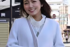 FC2PPV 4846891 【即濡れ5秒イキ】欲求不満maマナースの高速ピストン狂い！旦那の早漏SEXに我慢できず 「おち●ぽ硬めザーメン濃いめでください♡」と懇願フェラからお腹射精フィニッシュ！