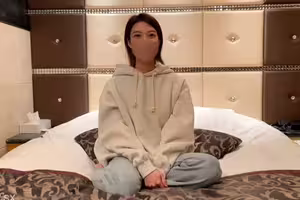 fc2-ppv 4791844 【全貌】美麗護士，28歲。永無休止的粘稠前戲讓她射精，當她射精時，乳白色的陰部汁液一路滴到她的睾丸上。| FC2電子市場