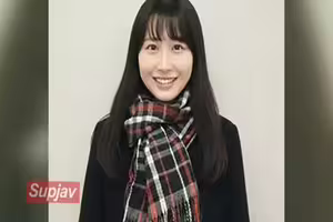 FC2PPV 4854138 這位偶像級美女，才華橫溢，認真負責，備受仰慕，竟然決定拍攝自己被內射的原始性愛視頻！？