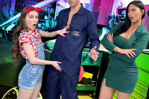 Sia Wood, Lola Pearl – The Mechanic’s Tiny Assistant
