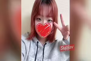 FC2PPV 4865822 我社交能力很差，無法勝任兼職工作，所以我在做 P 類活動。♡一個放蕩的女孩在大學裏初次亮相，在多次達到性高潮時發出響亮的呻吟聲。♡