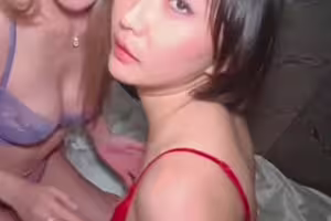 双胞胎姊妹陪洗解压服务-米欧