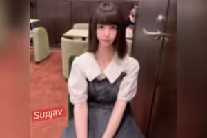 FC2PPV 4979278 ※今だけ半額【激かわ】友達に内緒で会いガチ密会SEX。一人で恥じい照れる彼女のｷﾂｷﾂ膣に半外半中出し。。。LIVE