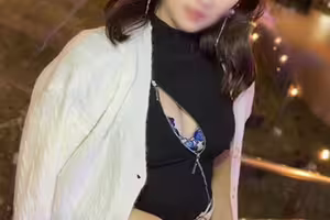 FC2-PPV-4811816 【淫妻】旦那さま公認★中出しOK★専業主婦・28歳⇒生ハメ大好きスケベ奥様の薄ピンク色の極美おまんこに濃厚精*を連続で射精しました