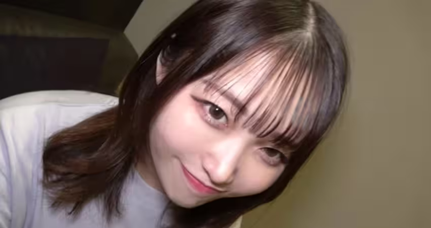 FC2PPV 4977050 【無修正】A●B21期生オーディション通過通知あり　関係者お墨付きアイドル級の逸材（18）初撮影でも容赦なし魔改造バイブで何度も昇天させてゴム着けず即挿入生中出しLIVE