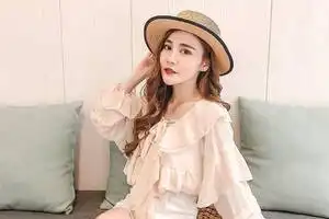 (正妹牆)Shuang Shuang甜美白皙還大膽露出「側邊美腿」 滿足你的幻想 (正妹牆)Shuang Shuang甜美白皙還大膽露出「側邊美腿」 滿足你的幻想