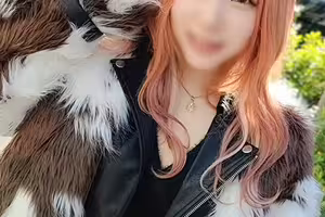 fc2-ppv 4800344 *限量50%折扣2980 ⇒ 1490 PT * [FC2/傳奇神時代] *限量 *中出 ③ 反复 愛撫乳房停不下來的白皙豐滿美巨乳美髮師，23歲 舔遍全身的舔天堂 ⇒ 連續生交（沙奇 | FC2電子市場）