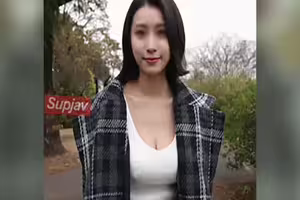 FC2PPV 4827480 [巨乳已婚婦女] 一位擁有如此美貌的已婚婦女！？結婚五年卻一直無性生活，這位溫柔豐滿的妻子終於到了極限。她那如同農婦般的身體在高速的抽插下瘋狂起來，欲望在連續三次射精中爆發。 [有]