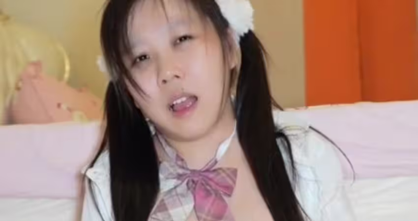 JK白丝双马尾大胸乳摇-冰凌紫萱
