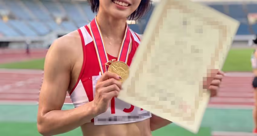 FC2PPV 4981624 【無修正】陸上界の天使 １７１ｃｍ/体脂肪率９.３％ 県大会２連覇のアイドル級陸上部18才 衝撃のFC2電撃降臨 【厳重保管必須の中出し撮影データ】 ※先着限定豪華３本立て特典LIVE