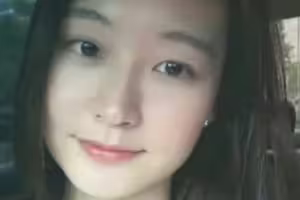 酒店约炮颜值气质白领丽人车上就开始咸猪手了-金先生