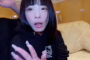 FC2-PPV-4799052 ※限定1980pt！【電撃復帰】かつてFc2を無双した低身長148㎝㋺/㋷の不思議コンカフェ嬢。一夜限りの復活で可愛さ全開で我慢できずに中出ししちゃいました。。。