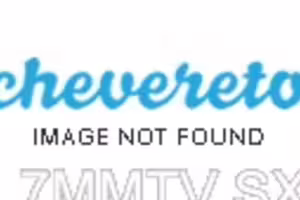 fc2-ppv 4661912 一位年輕的妻子被帶進一個房間，用另一個男人的雞巴玩弄她皮膚白皙的美麗乳房。當她反抗時，一隻雞巴被深深地插入她的子宮，年輕的妻子被射入體內。