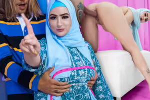 Mandii Rose – “You Remind Me of My Girlfriend” Conservative Mother Breaks Her Own Rules