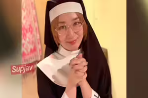 FC2PPV 4852149 我給一個可愛的妹妹來了個生顏射