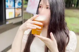 FC2-PPV 3060929 Sarina Chan Second A Date In A Midsummer Park For A Reunion After A Long Absence A Huge Amount Of Vaginal Cum Shot